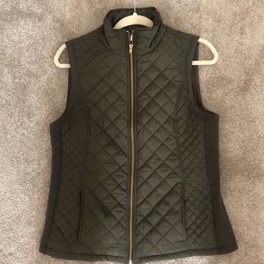 EUC Aspen Olive Vest